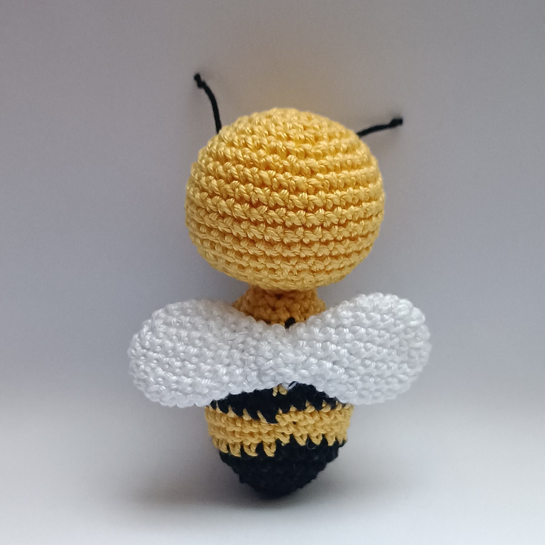 Crochet bee amigurumi wings
